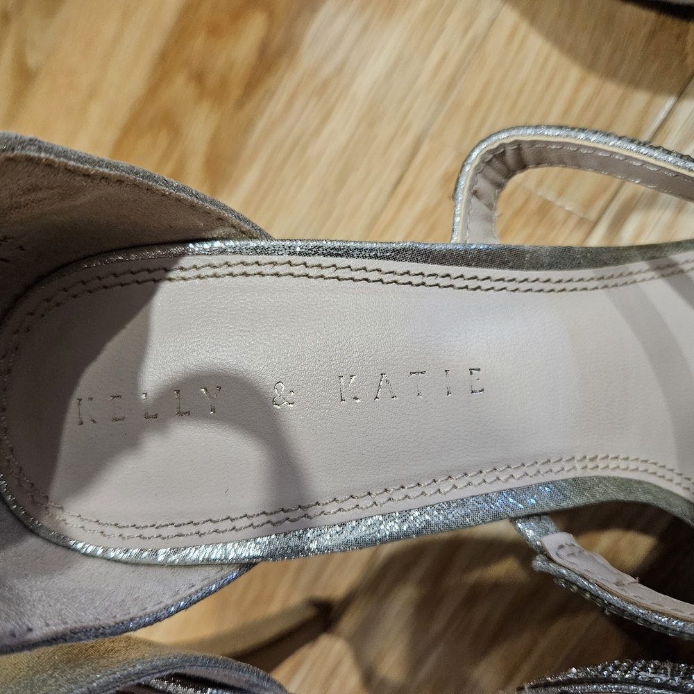 Kelly & Katie Silver Glitter Women's Heels - Picture 3 of 7